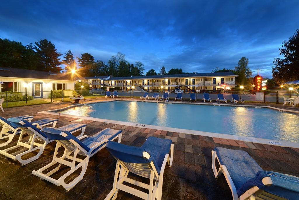 Turf And Spa Motel Saratoga Springs Bagian luar foto